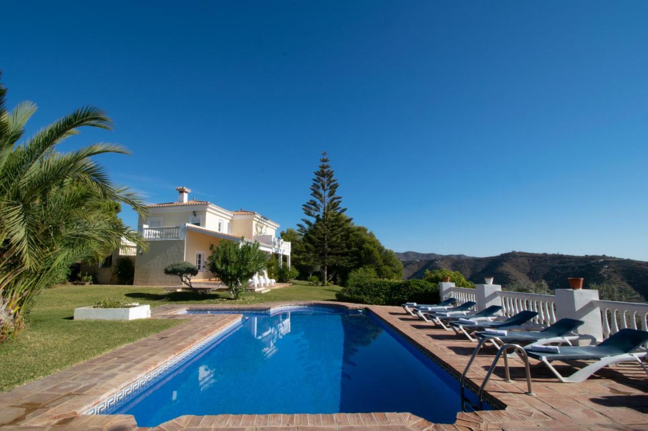 Gran villa con vistas al mar y piscina privada Málaga Exterior foto