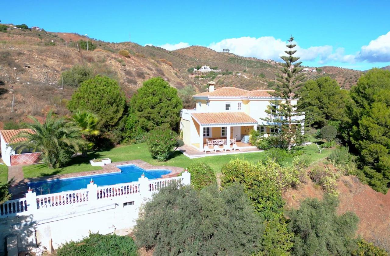 Gran villa con vistas al mar y piscina privada Málaga Exterior foto